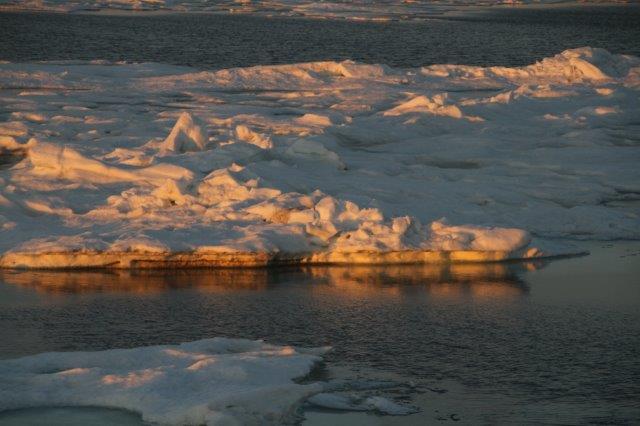 Sunset ice float. Sunset ice float.
