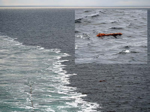 Drift word floating by the transmitting cable of the electromagnetic survey equipment. 