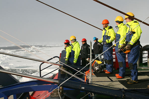 Looking at multicorer deployment at the aft deck. Photo: Örjan Gustafsson Looking at multicorer deployment at the aft deck. Photo: Örjan Gustafsson